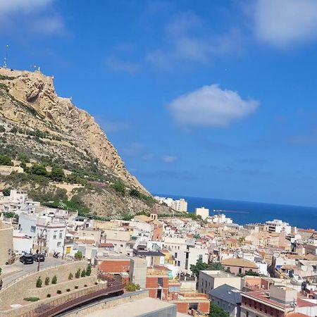 Corazon De Alicante Con Vistas Al Mar Y Al Castillo Kültér fotó